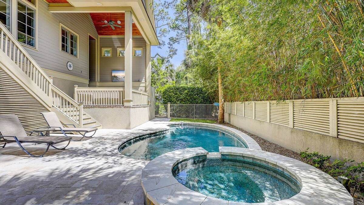 Sea Pines House | Sunset Rentals | Cedar Waxwing 1