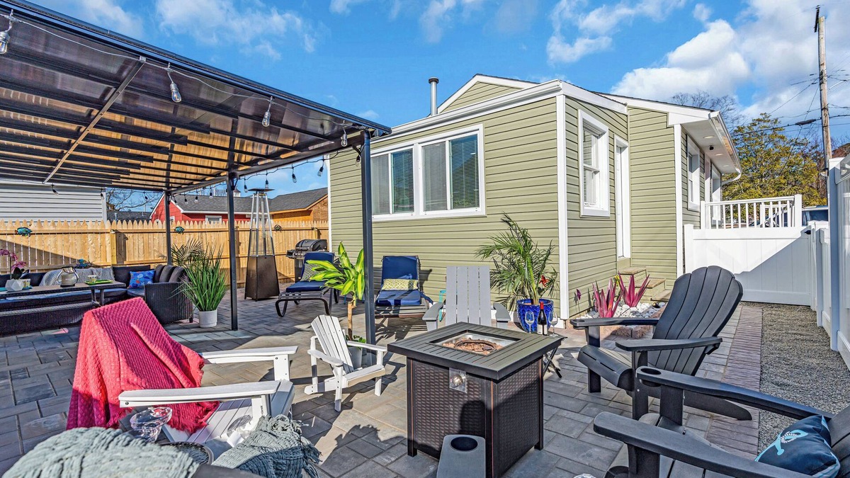 Ocean Gate House | Sunset Retreat! Huge Patio&GameRm! Walk to Beach!