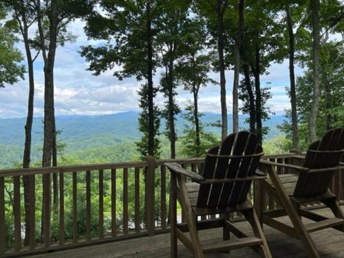 Ferguson House | Sunset Ridge by Leatherwood Mountains Resort