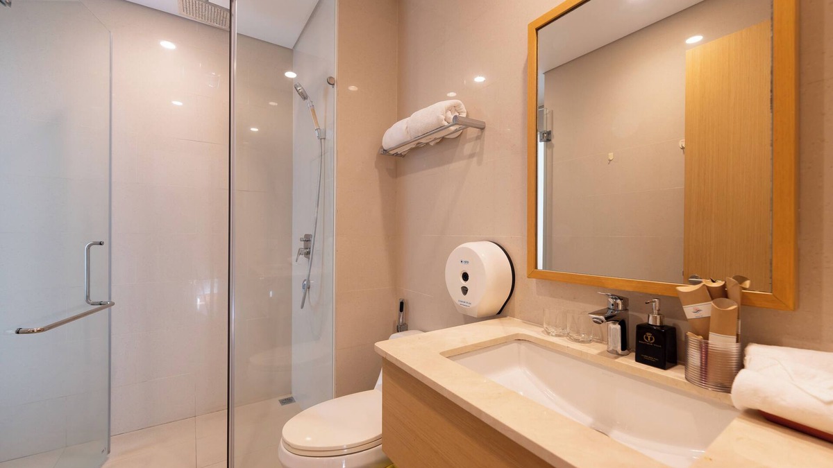 Ngu Hanh Son Apartment | Sunset romantic 2 BR AP balcony ocean view | Private beach