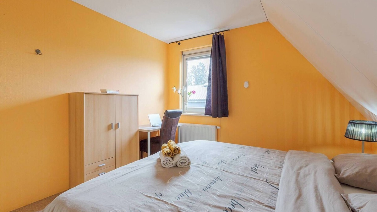 Donkerbroek Bed & Breakfast | Sunset Room in Donkerbroek