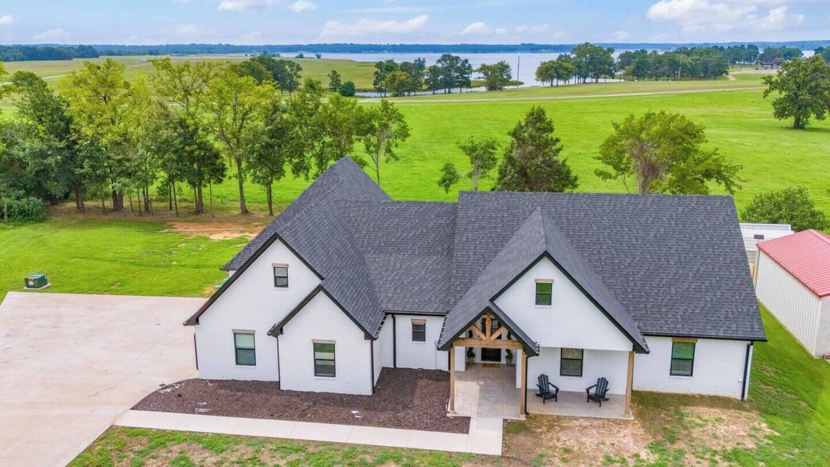 Mount Pleasant House | Sunset Shores Lake House - 4 BR