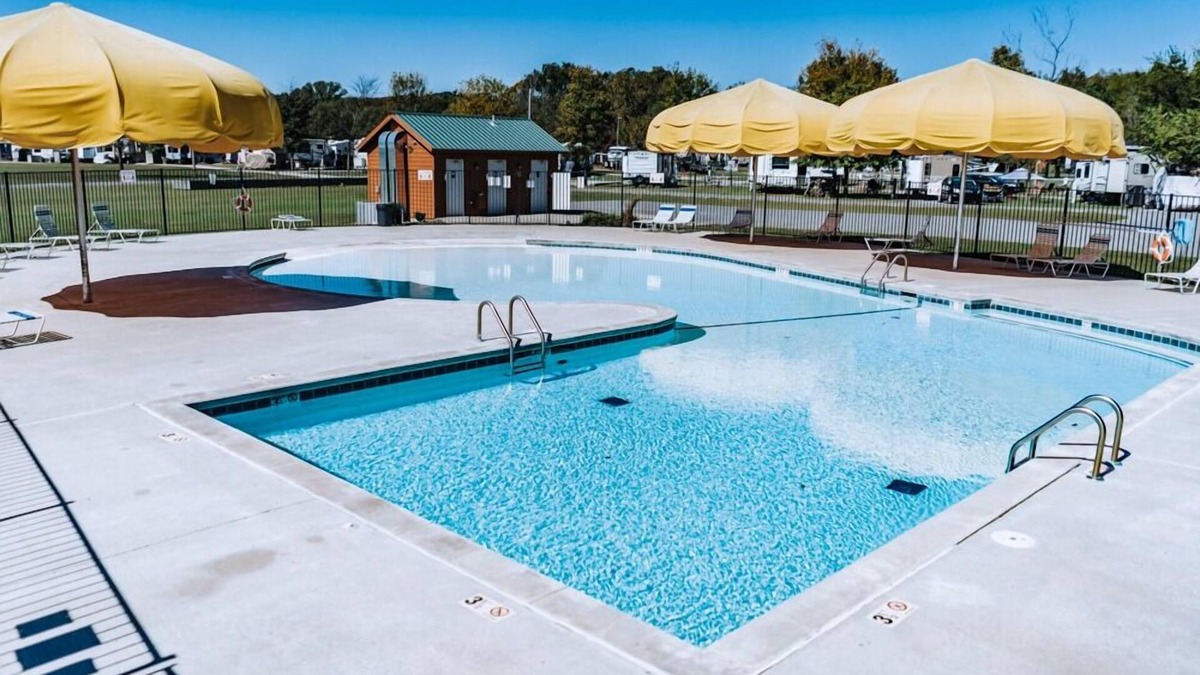 Weatherford Cabin | Sunset Views and Serenity! Full Kitchen, Outdoor Pool, Splash Pad, Free Parking