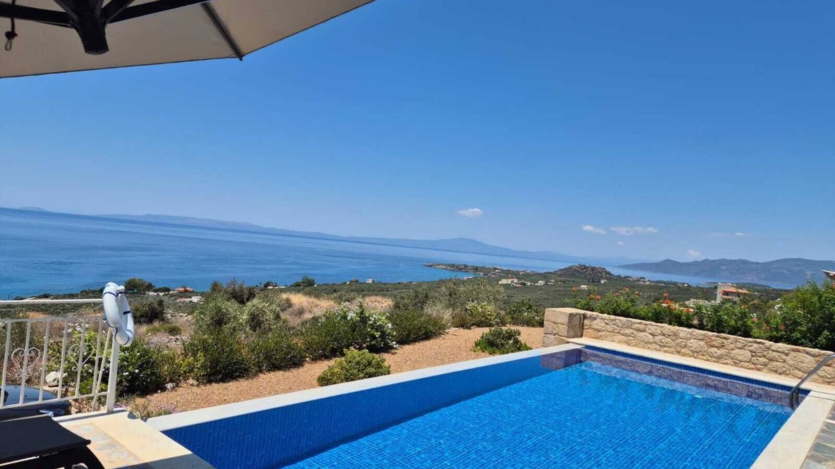 Stoupa Villa | Sunset Villa 2 - Your Place in the Sun! nPrivate infinity pool + 180degree views