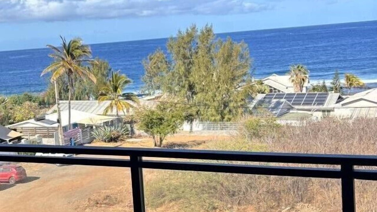 Trois-Bassins House | Sunset - Waterfront