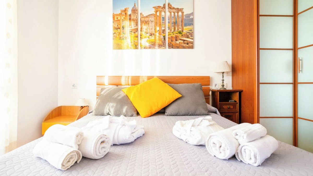 Zona XXXIII Acilia Sud Apartment | SunsetApart Garden of Rome Apartment in green neighborhood