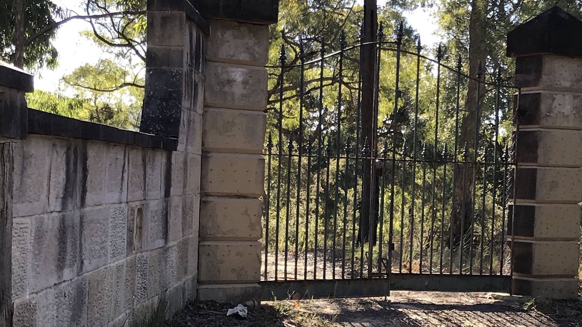 Kurrajong House | Sunsetcottages