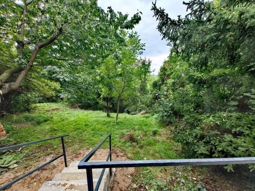 Banka Apartment | SunsetHouse Garden Apartment