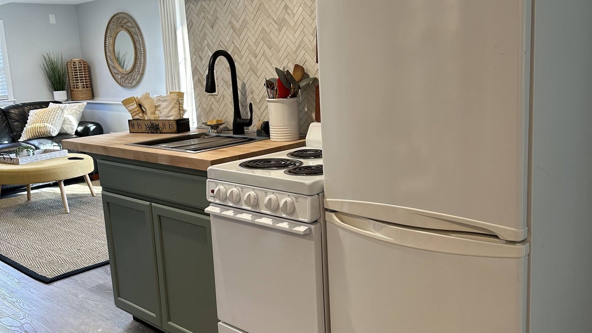 Waveland Condo | Sunsets and sunrises moments away. 5 min walk to Sandy Nantasket Beach.