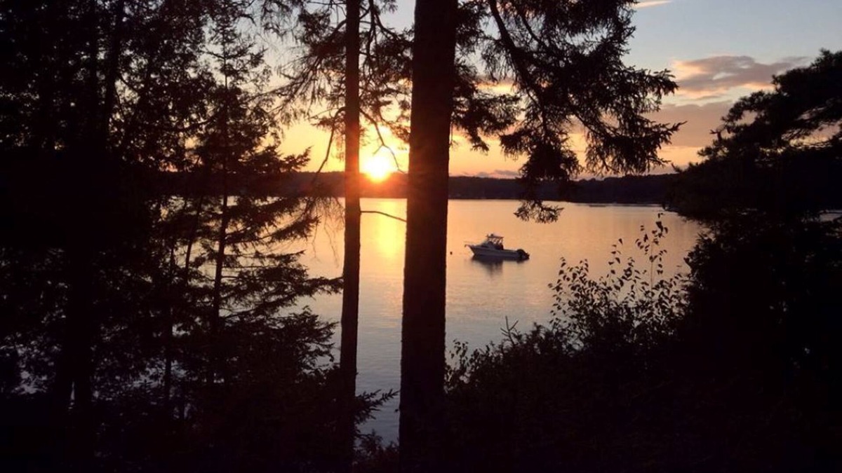 Sebascodegan Island Cottage | Sunsets over Quahog Bay - rustic setting, peace and quiet