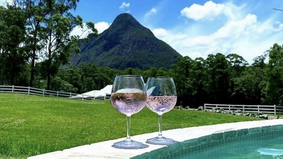 Glass House Mountains House | Sunshine Coast Farm Stay