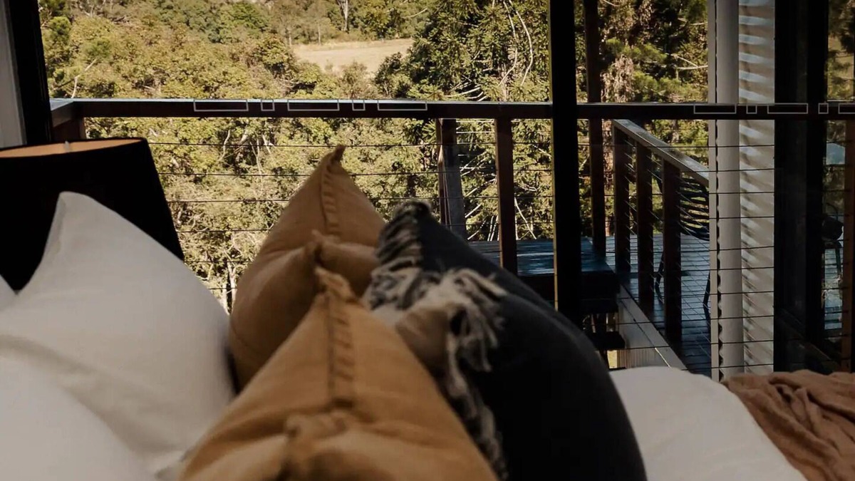 Kidaman Creek House | Sunshine Coast Hinterland Escape With Views and Creek Frontage