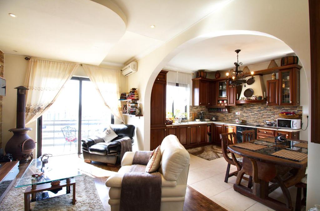 Qawra Bed & Breakfast | Sunshine Court