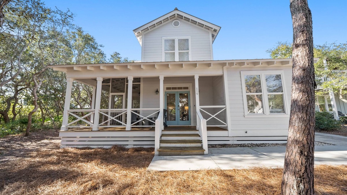 White's Gulfview House | Sunshine Daydream, Putting Green, Private heated Pool, Firepit, Great 30A Locale