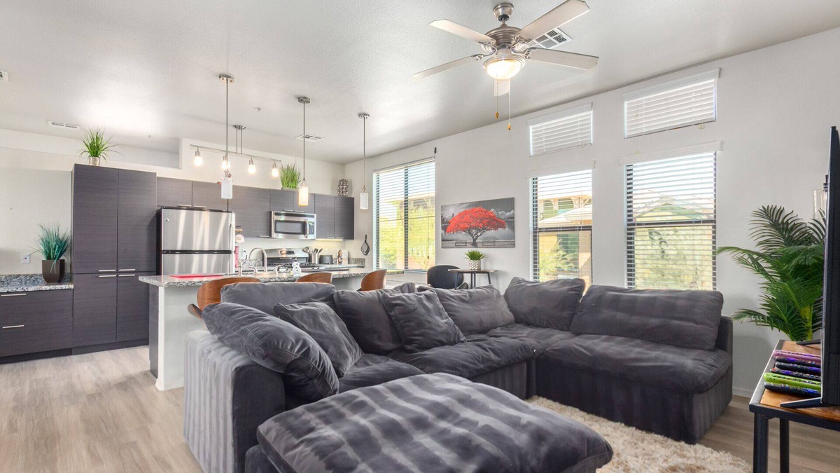 Mountain Park Ranch House | Sunshine-Filled Luxury Loft w/Office, Balcony, Spa, Heated Pool, Fire Pit +n