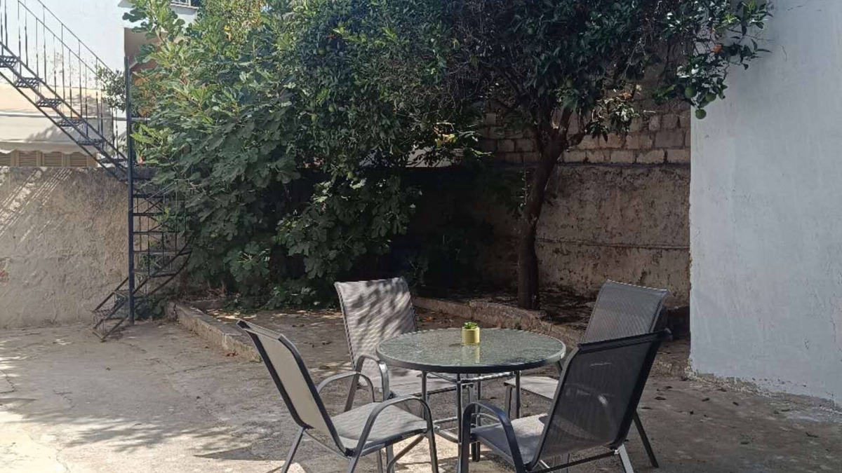 Dafni-Ymittos Apartment | Sunshine House