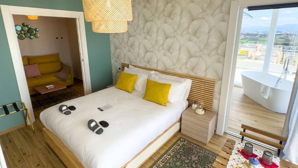 Magazzeno Bed & Breakfast | Sunshine - Lilibeth Luxury Suites Salerno