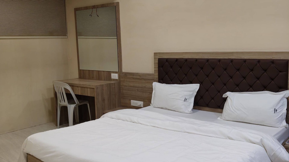 Baramati Cabin | sunshine lodge