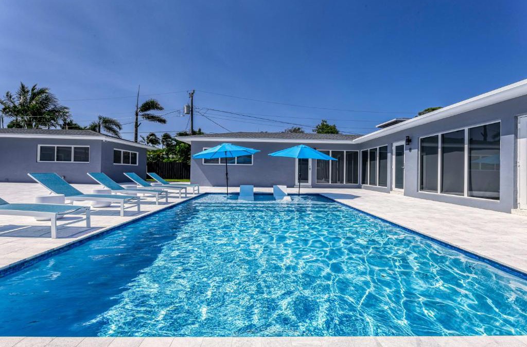 Wilton Manors Apartment | Sunshine Manors 2013 A