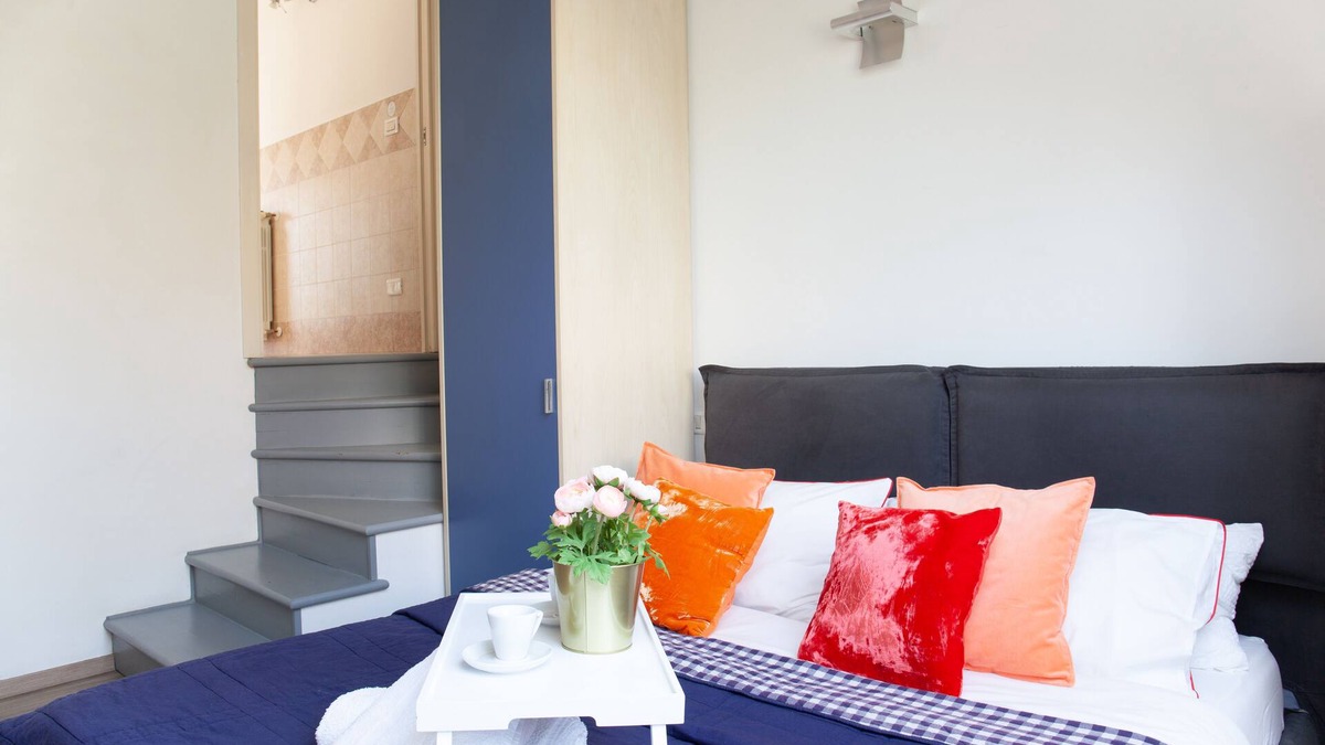 Simonetta Apartment | Sunshine Sunbeam