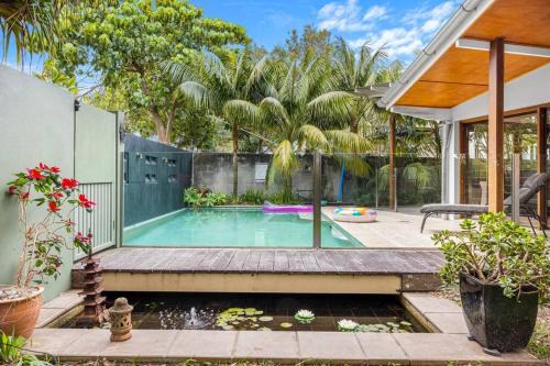 Mudjimba Villa | Sunshine Villa w/ pool, fireplace & pet friendly