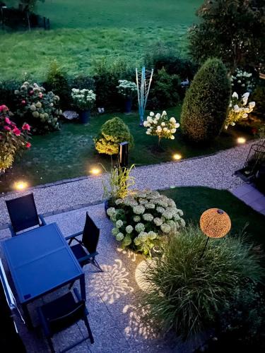 Rosenbach Apartment | SUP CoTtAgE gArDeN