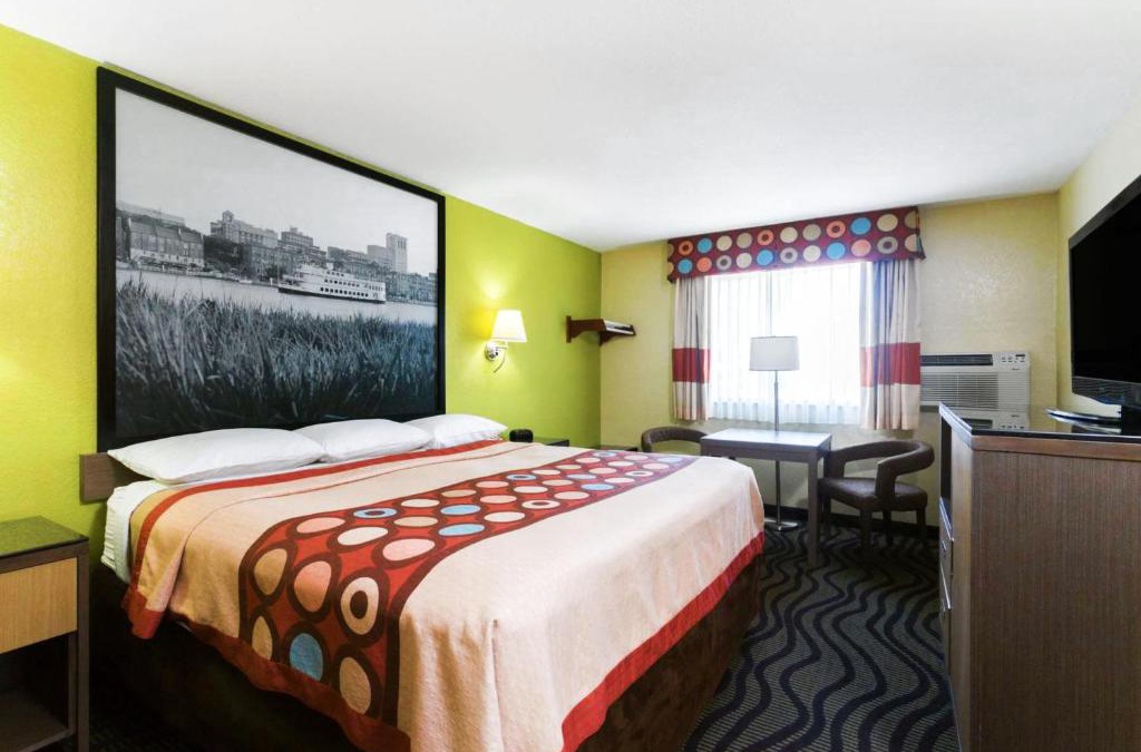 Dock Junction Hotel | Super 8 by Wyndham Brunswick/St Simons Island Area