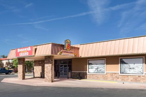 Fallon Hotel | Super 8 by Wyndham Fallon