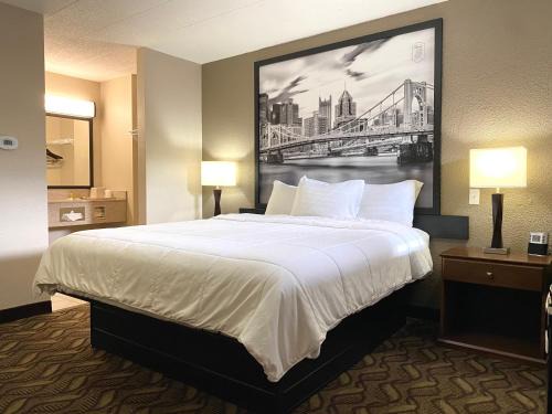 Bovard Hotel | Super 8 by Wyndham Greensburg