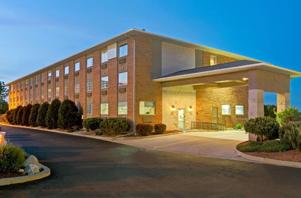 Gurnee Hotel | Super 8 by Wyndham Gurnee
