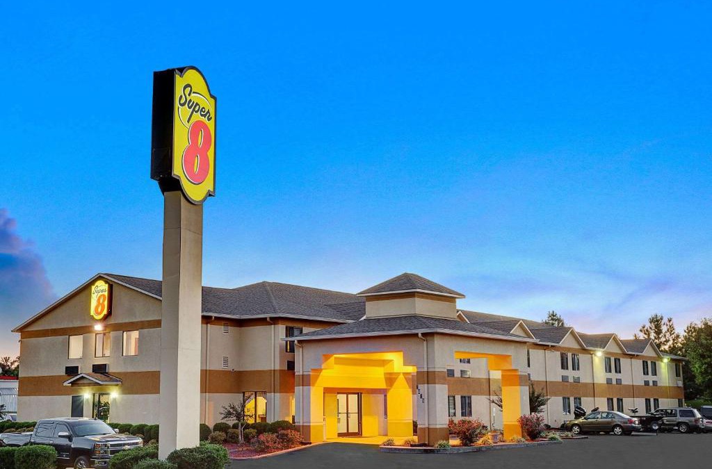 Hernando Hotel | Super 8 by Wyndham Hernando