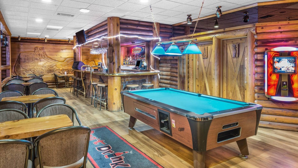 Innisfail Hotel | Super 8 by Wyndham Innisfail