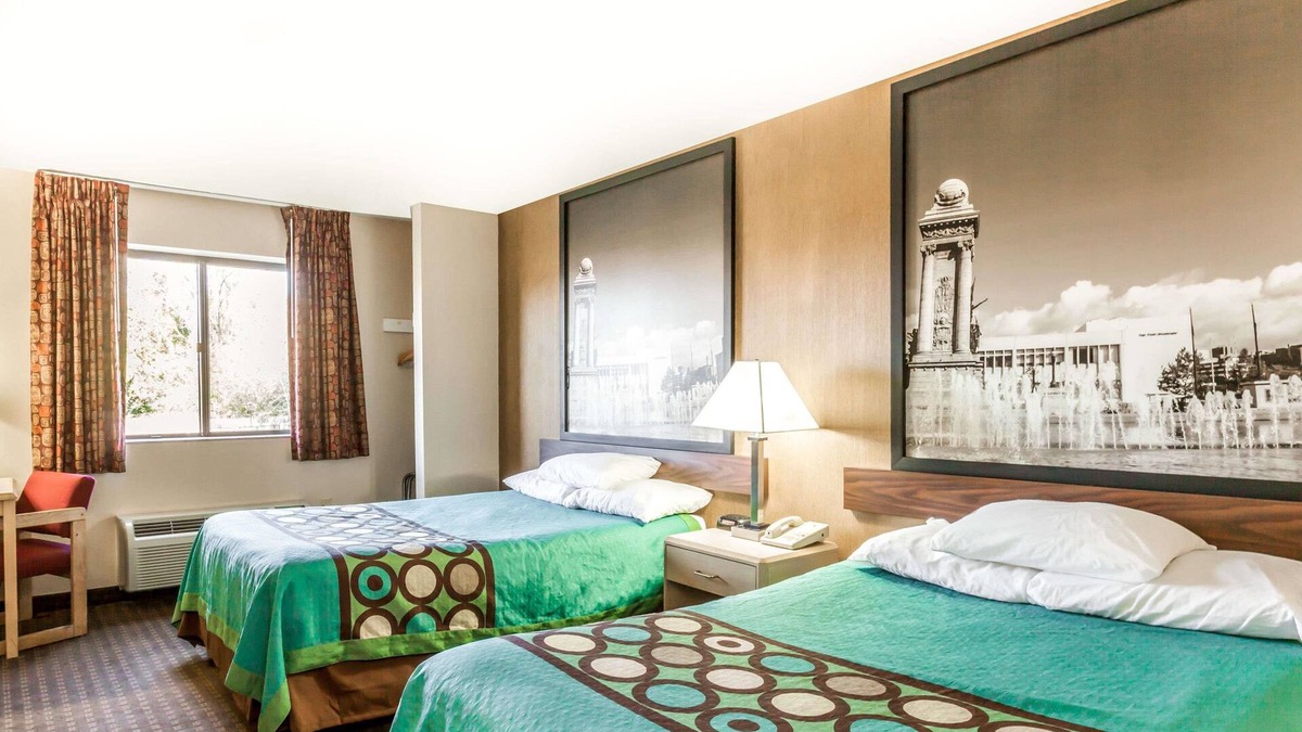 Liverpool Hotel | Super 8 by Wyndham Liverpool/Clay/Syracuse Area