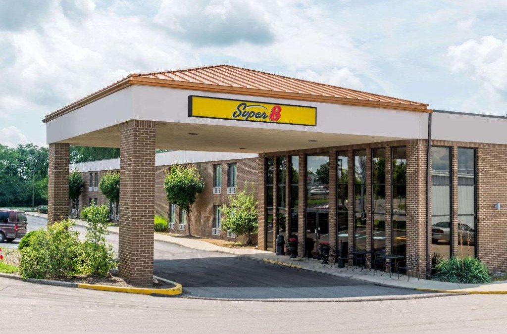 Miamisburg Hotel | Super 8 by Wyndham Miamisburg Dayton S Area OH