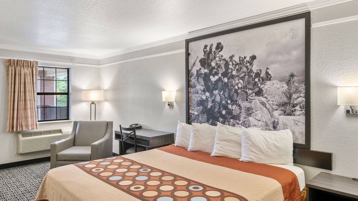 Mount Vernon Hotel | Super 8 by Wyndham Mount Vernon