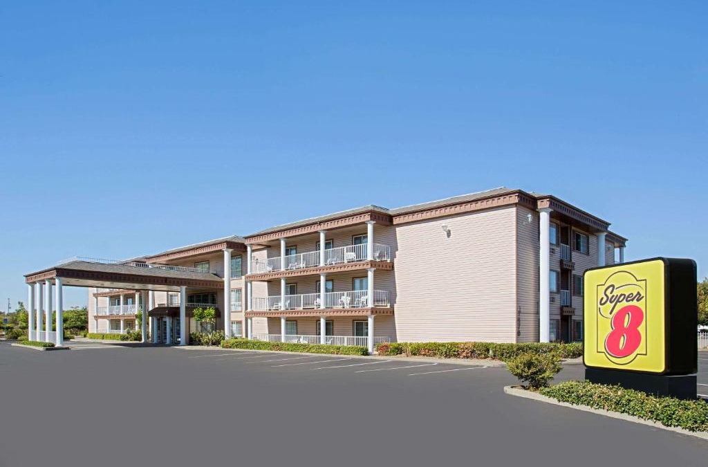 Oroville Hotel | Super 8 by Wyndham Oroville