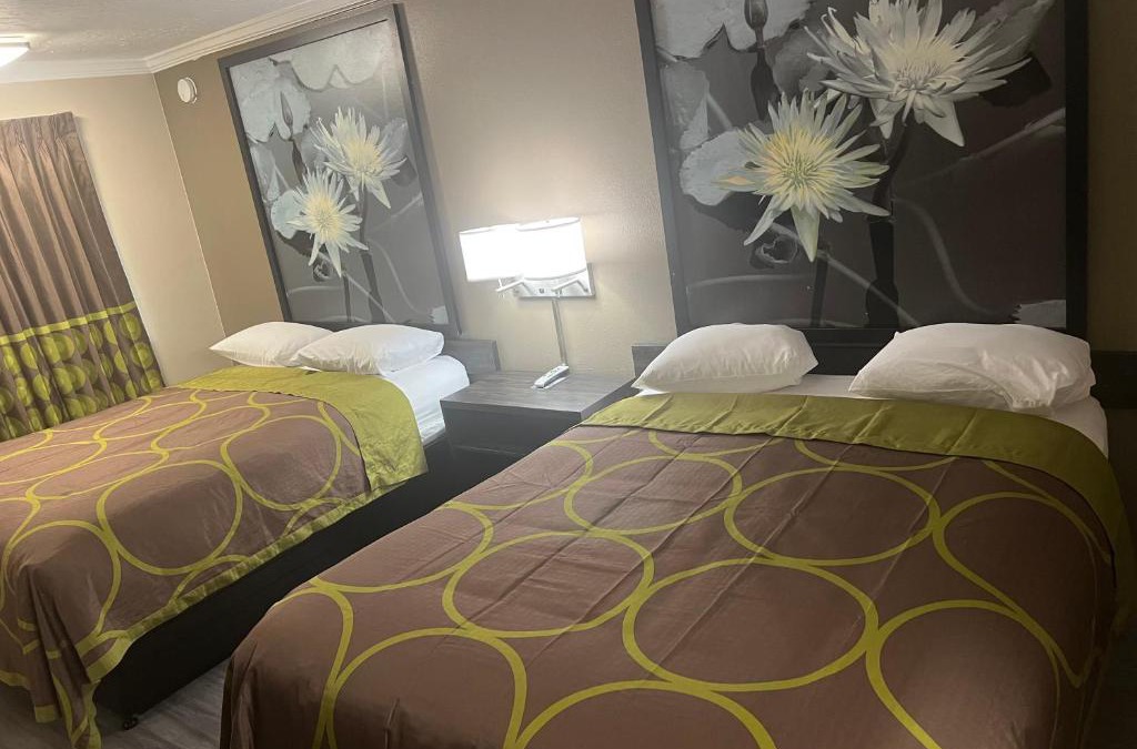 Picayune Hotel | Super 8 by Wyndham Picayune