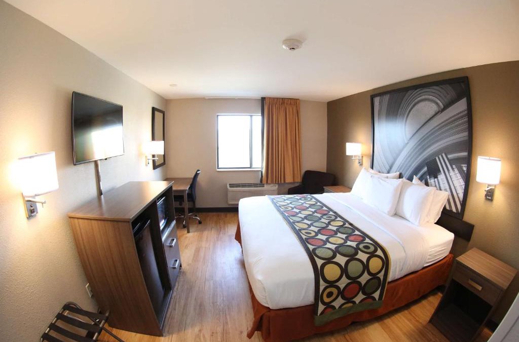 Portsmouth Hotel | Super 8 by Wyndham Portsmouth