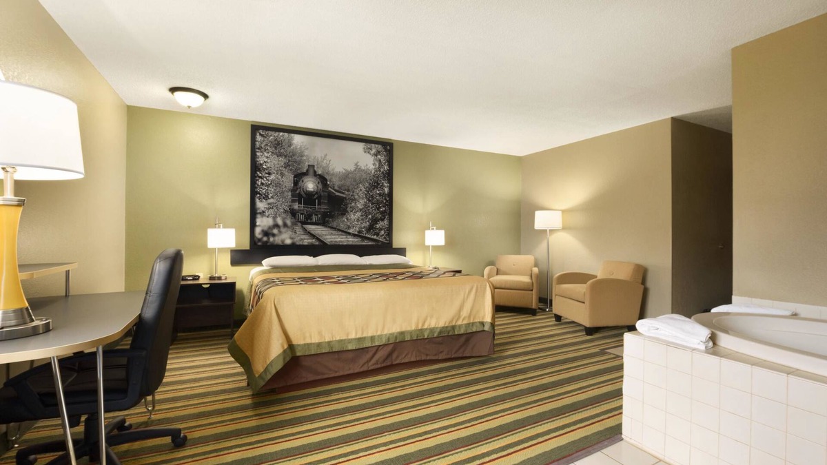 Rantoul Hotel | Super 8 by Wyndham Rantoul