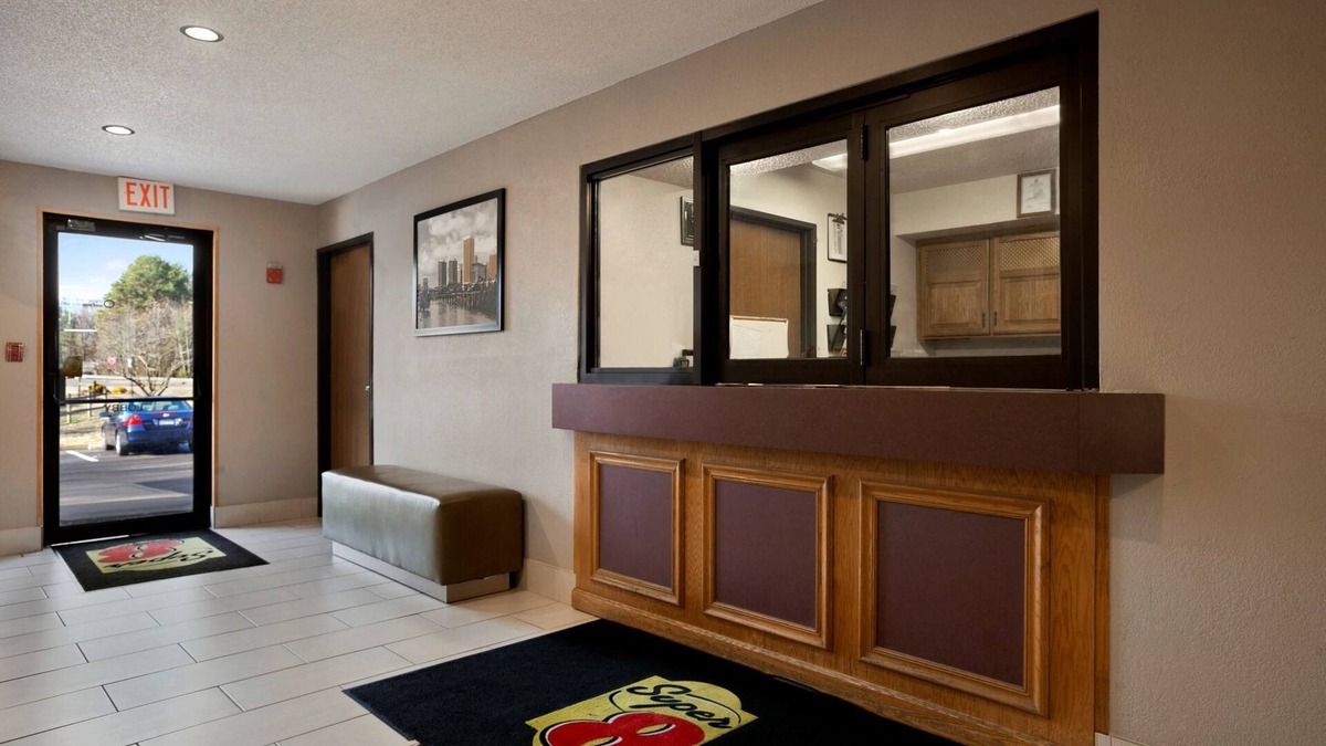 Mosby Hotel | Super 8 by Wyndham Richmond/Chamberlayne Rd