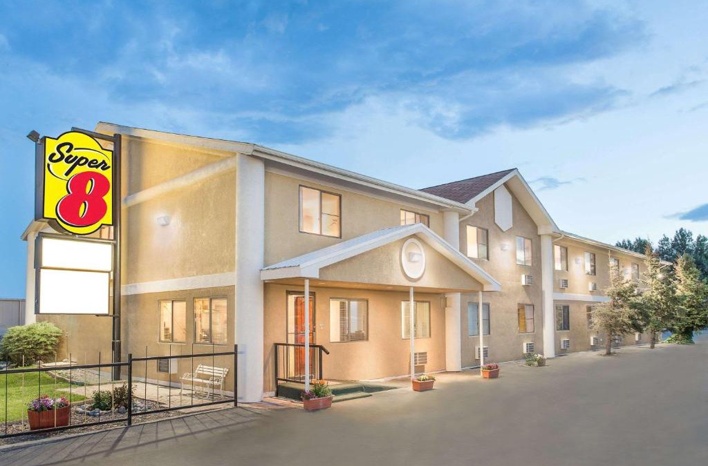 Riverton Hotel | Super 8 by Wyndham Riverton