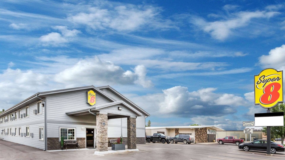 Spencer Hotel | Super 8 by Wyndham Spencer