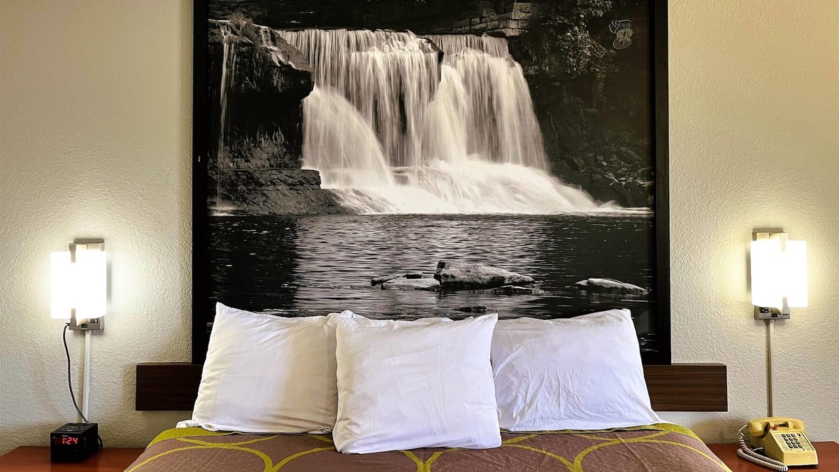 Vincennes Hotel | Super 8 by Wyndham Vincennes