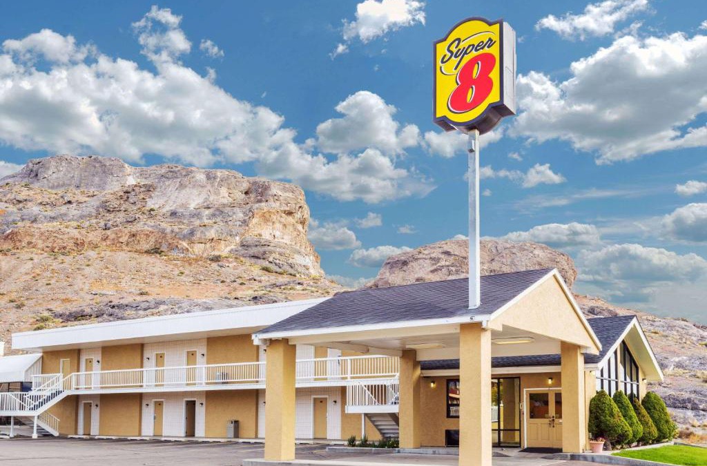 Wendover Hotel | Super 8 by Wyndham Wendover