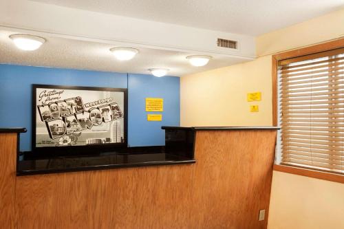 West Fargo Hotel | Super 8 by Wyndham West Fargo Main Ave ND