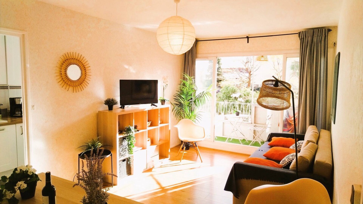 Transvaal Apartment | SUPER Appartement , 4 chambres ,95m² ,lumineux , très calme dans parc privé