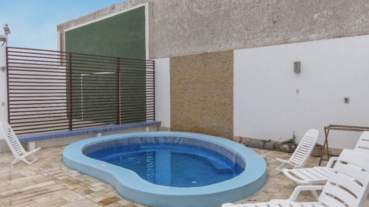 Cerro Azul House | Super casa de playa con piscina y cancha fulbito