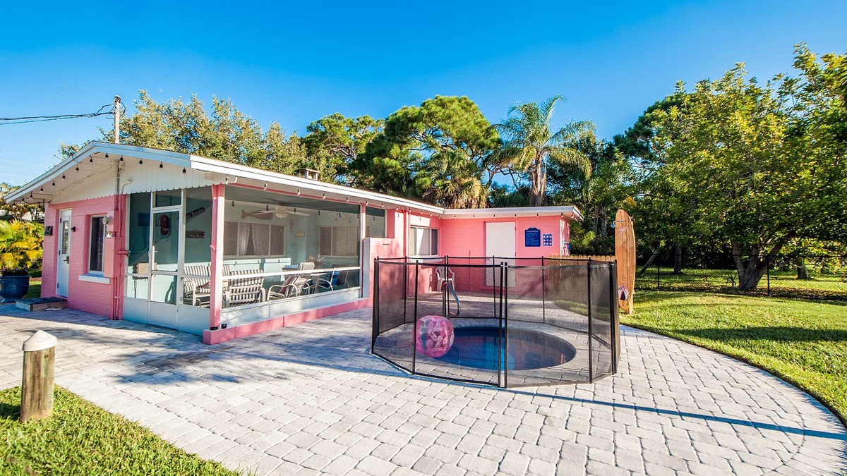 Laurel House | Super comfy cottage, close to the beach