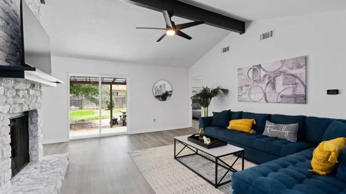 Brushy Creek House | Super Comfy Home with Hot Tub