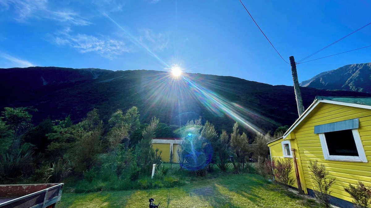Otira Cabin | Super Cosy Basic Alpine Hut in the Middle of Alps & National Park. Great Scenery